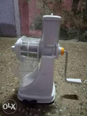 White Manual Meat Grinder