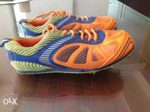 X vector spiked running shoes SIZE 4 for 11 years old