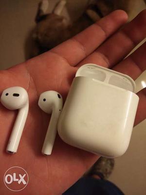 Apple airpods with many feature worth  with