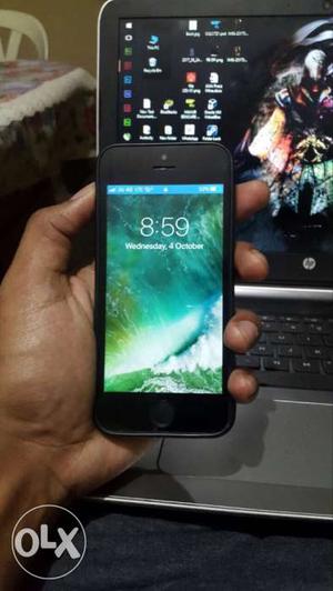 Iphone 5s 16 gb good condition urgent selling!