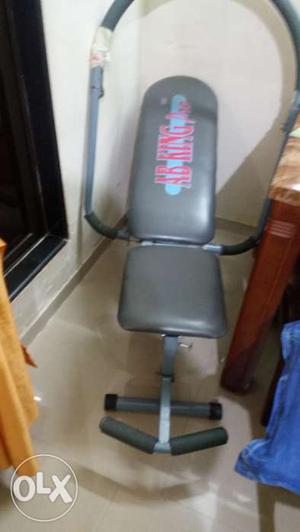 Abs workout machine