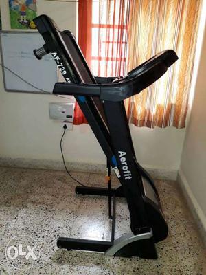 Aerofit automatic Treadmill with inclination and built-in