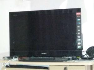 Black Sony LCD TV (32 inch) With Remote