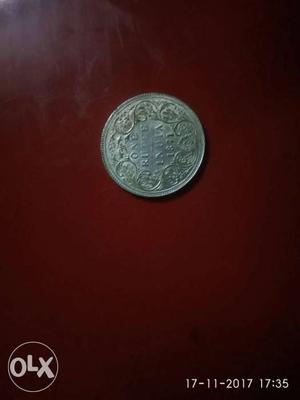 Pure silver coin of Victoria  contact no.zero