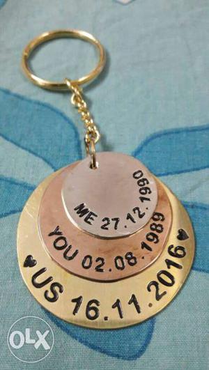 Round Gold-colored Key Chain