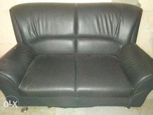 1 letter black sofa and 3 chair office brand new