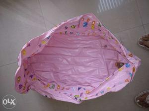 Baby tub can be used by toddler excellent