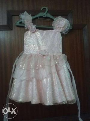 Beutiful pink for age 3 to 4 years frock.stop brand