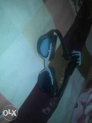 Black And White Swimming Goggles