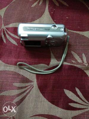Cannon digital camera in complete working