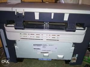 HP gray & white Xerox & Pinter masin..