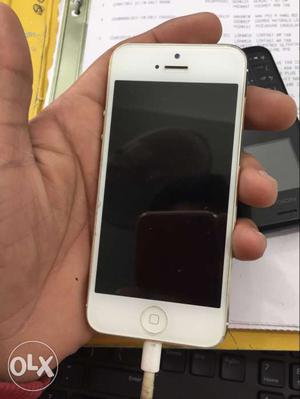 Iphone 5 gold color A 1 condition