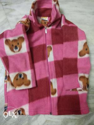 Kids sweater. size 32. very good condition