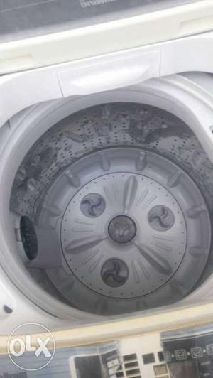 LG Top-load Washing Machine 6 kg