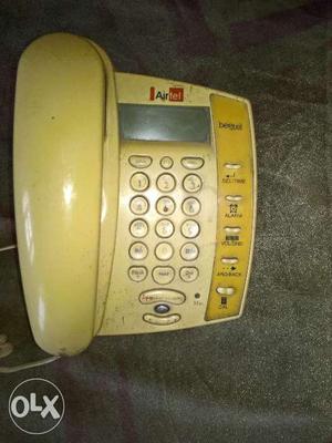 Land line phone in working. Condition.