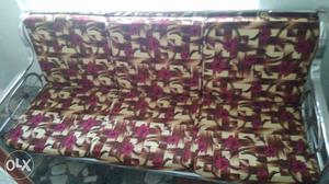 Pure stainless stell sofa of 5ft in good condition