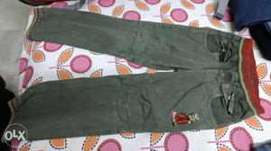 Kids Trouser for 5-7 year old. Good condition.