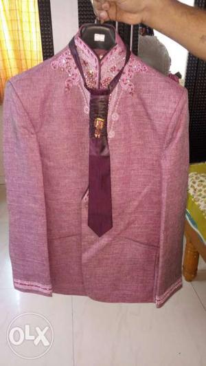 Pink Sher Waning And Necktie