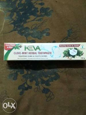 Ayurvedic Herbal Tooth Paste. 100%
