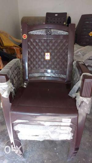 Black Plastic Lawnchairs Lot