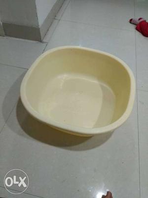 Cello tub.. in excellent condition