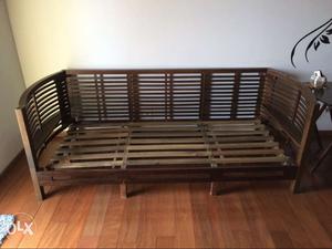 Day bed come sofa without mattress