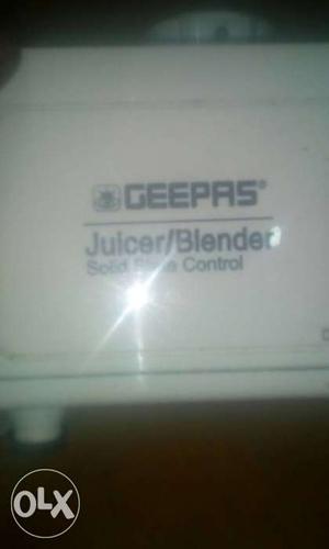 Geepas Juicer/blender