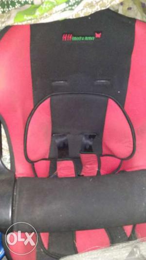 Harry & Honey car seat and in perfectly new