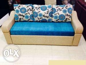 High quality & comfortable sofa 3 seater.