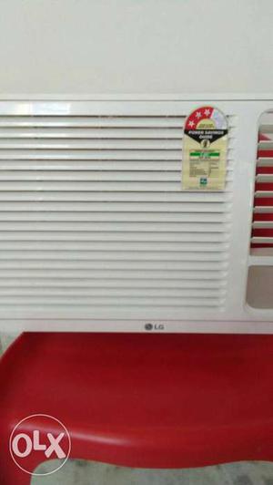 LG3 Star windo AC 1 ton 1 month used with
