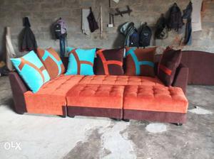 New brand sofa is good condition 3 years warranty