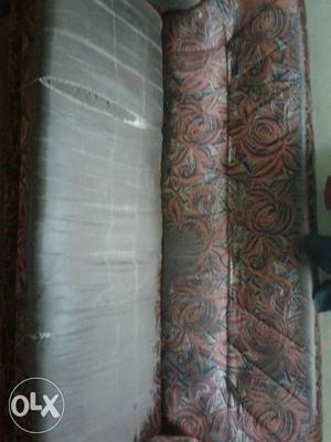 Sofa for sale near ly 1 yr used