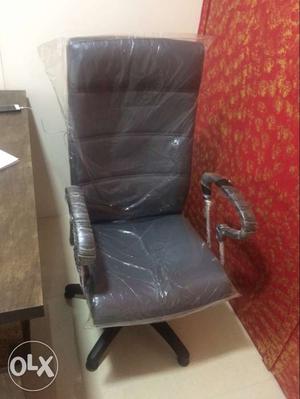 Steel handle chair head rest system not useed