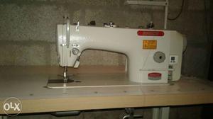 White Bruce Sewing Machine