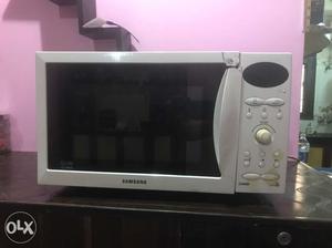 White Samsung Microwave