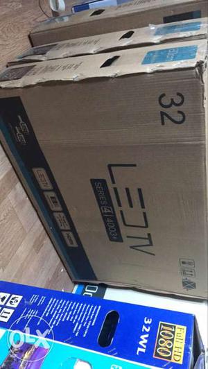 32" LED TV Box