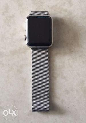 Apple Watch With Milanese Band