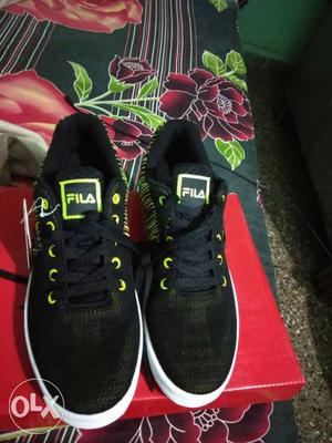 Brand new FILA shoes interested msg fast