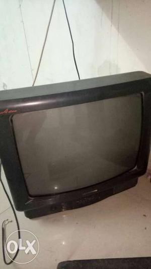 Color tv in working condition..