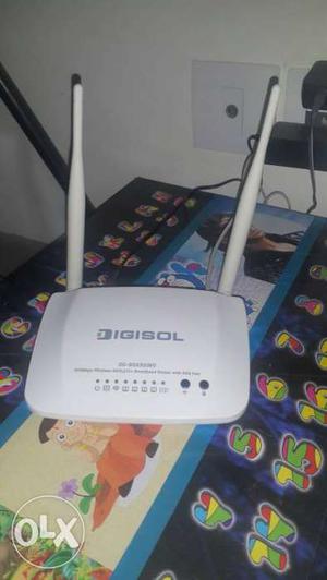 DIGISOL 300MBPS ADSL2 BROADBAND ROUTER WITH USB