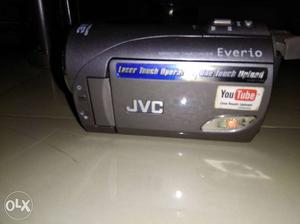 Jvc eveerio S GZ-MS100 camera good condition with charger,