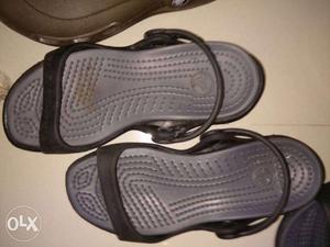 Ladies foot wear shoes crocs chappal for ladies