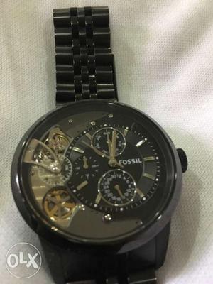 Round Black-faced Fossil Chronograph Watch With Black Link