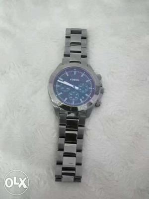 Round Silver And Black Fossil Chronograph Watch With Linked