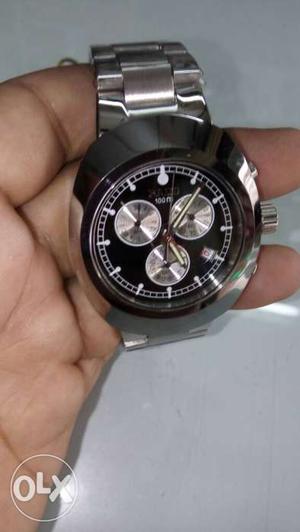 Round Silver-colored And Black Chronograph Watch With Link