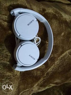 Sony headphone good condition & most important in