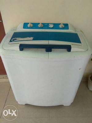 White And Blue All-in-one Portable Clothes Washer And Dryer
