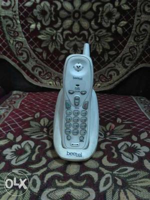 White Beetel Wireless Telephone