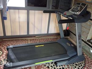 7mth old treadmill nt used its brand new with all