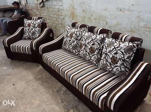 3+1+1...sofa set with negotiable price..we give